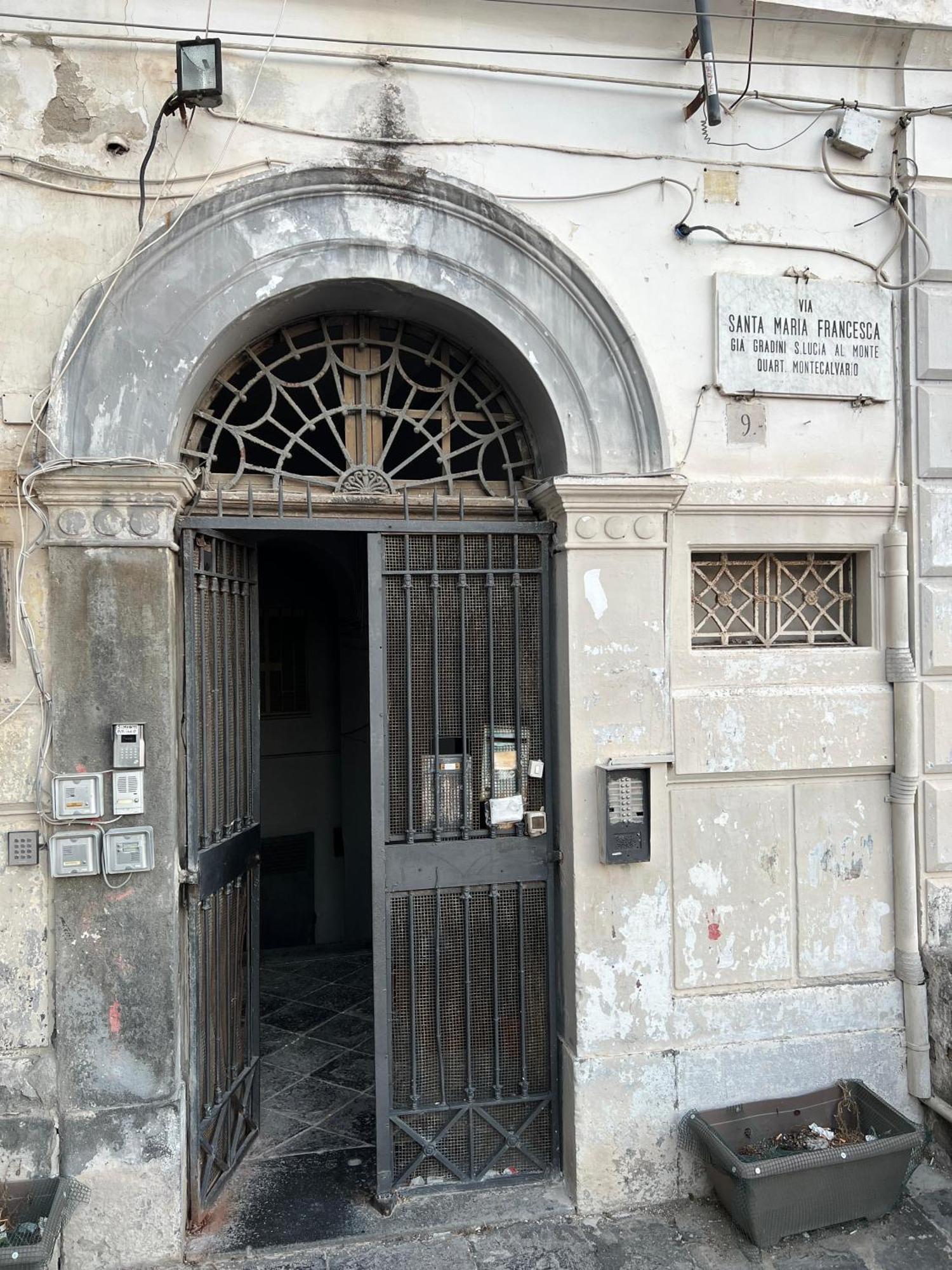 La Casa Della Nonna - Quartierispagnoli Napoli Exterior foto